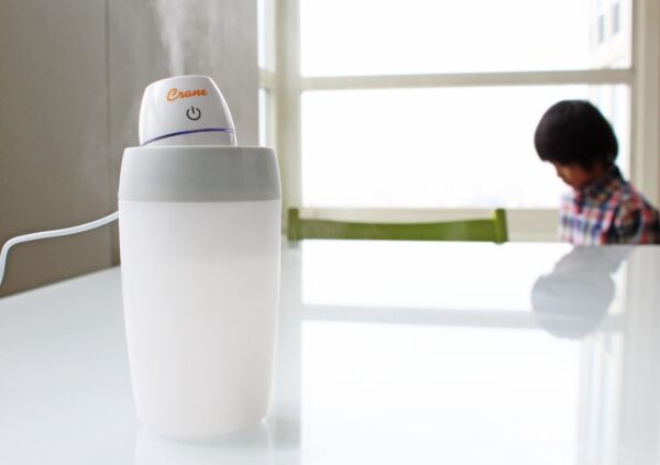 4ab5a074cd070dcf113c14430290b59c1482228316.jpg Travel Cool Mist Humidifier - White
